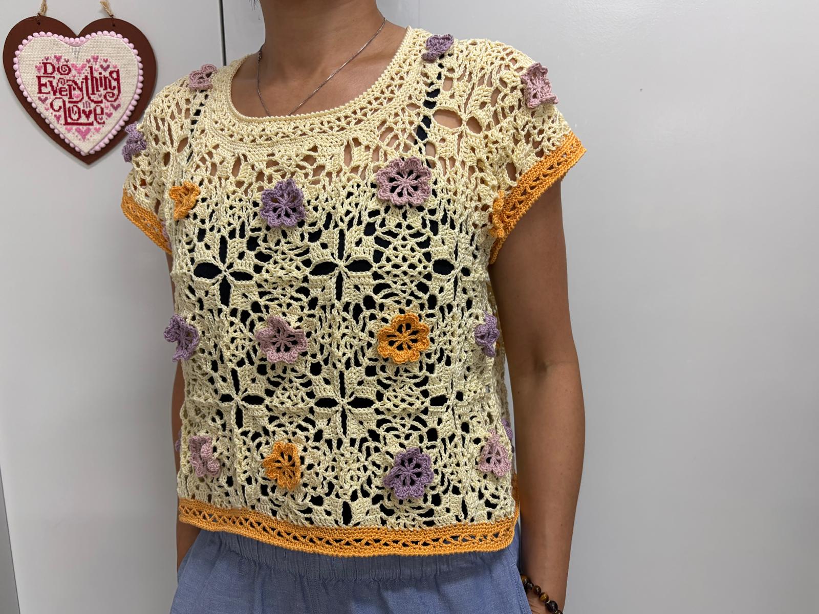 Flower Motif Crochet top (Japanese Crochet Pattern)