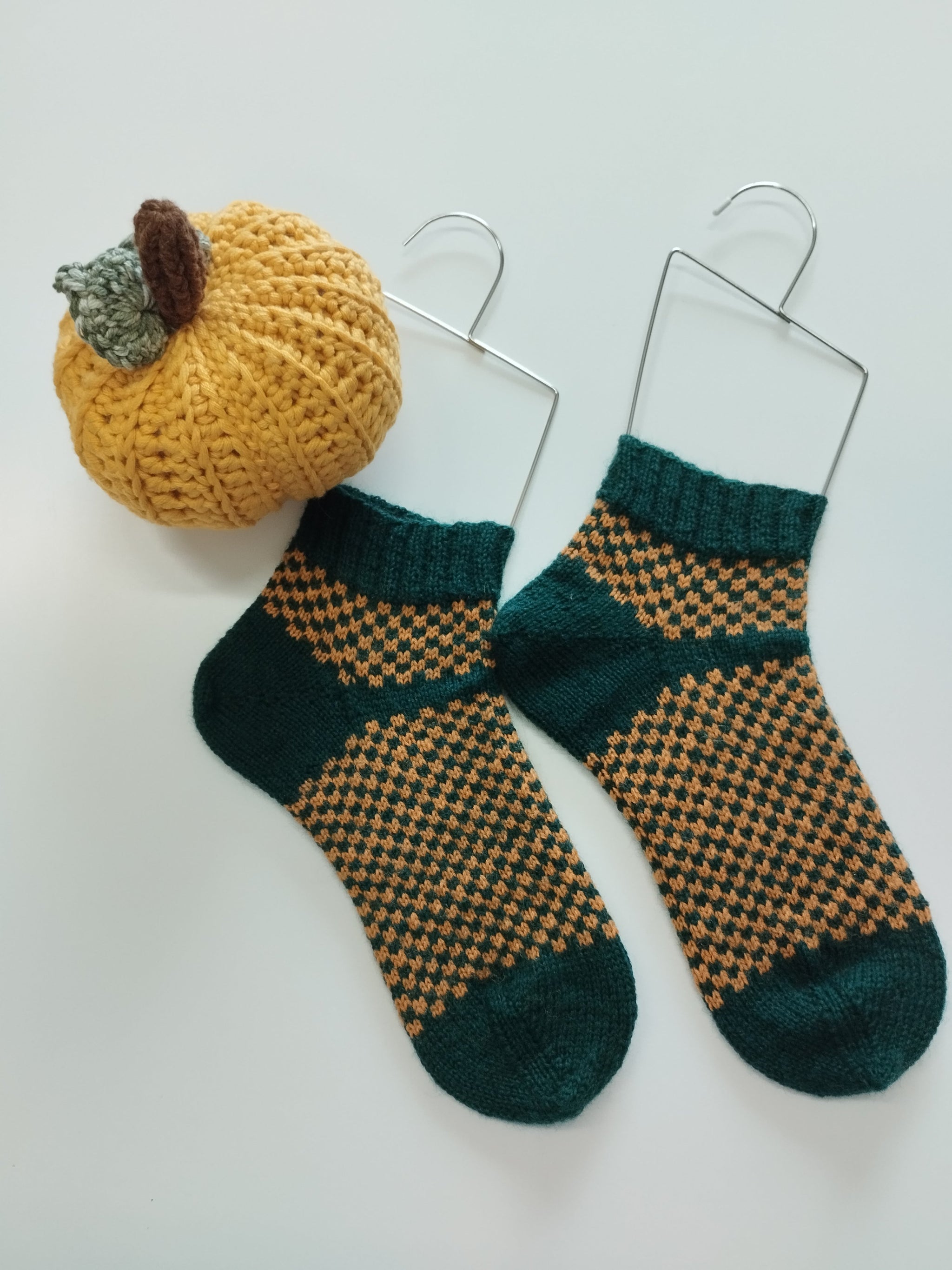 Socks and Pumpkins ༄˖°.🍂.ೃ࿔*:･