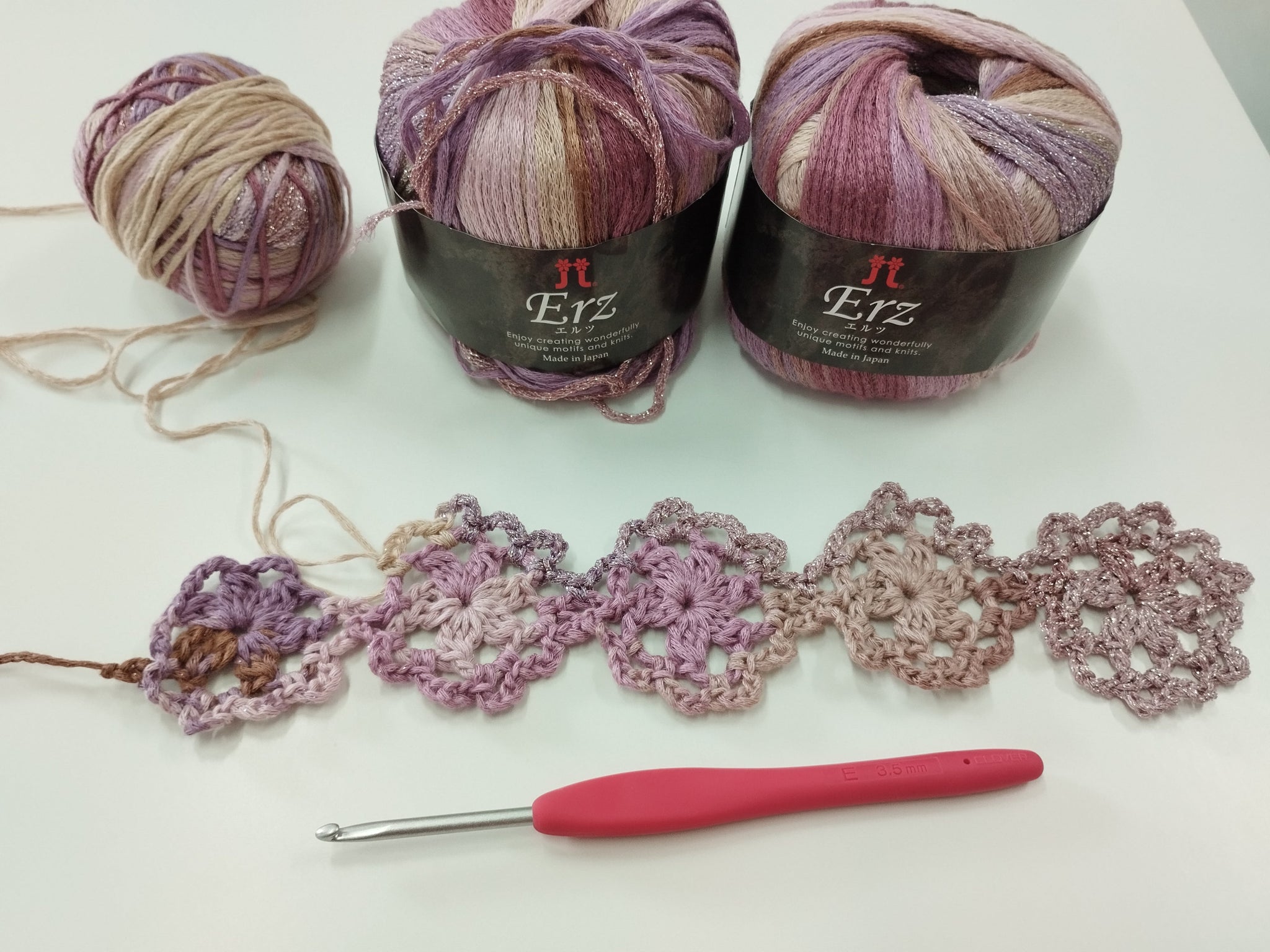 ദ്ദി(˵ •̀ ᴗ - ˵ ) ✧One of the reasons why we hoard yarn...