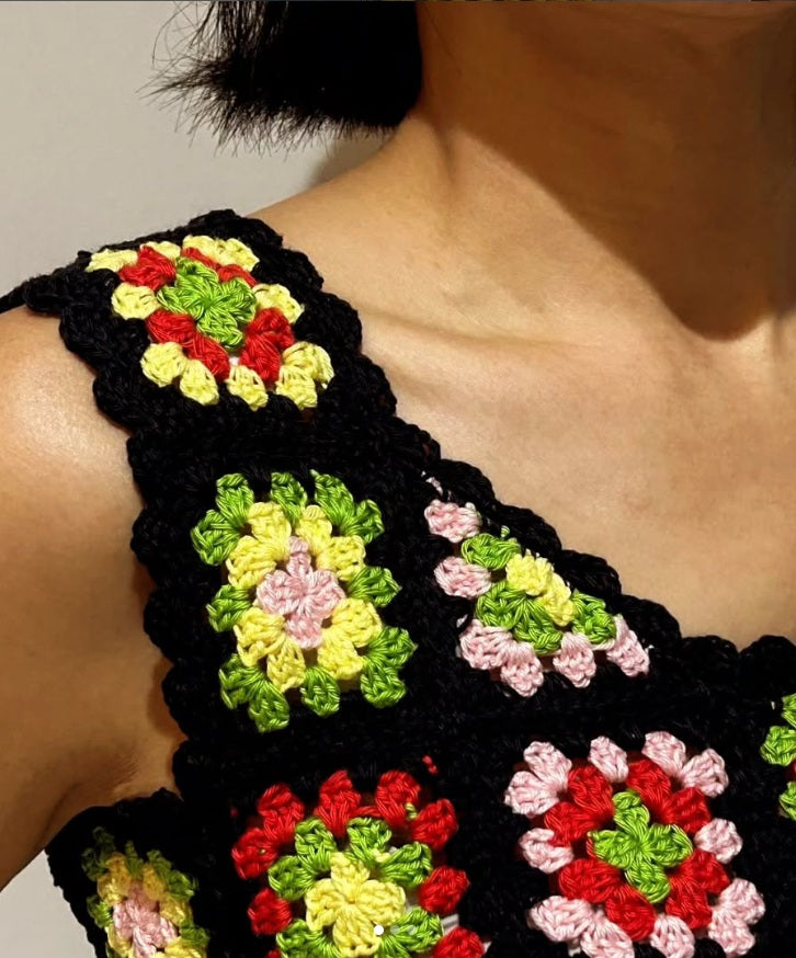 Steps to Crocheting a Granny Square Top