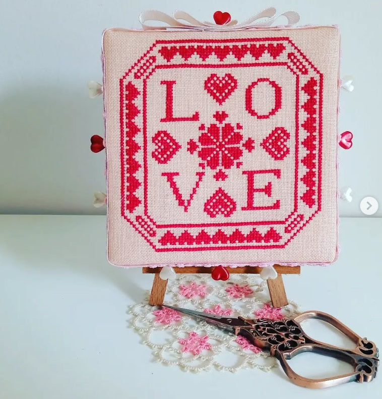 Free Cross Stitch Pattern: A Quaker Valentine