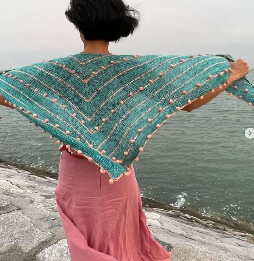 Free Knitting Pattern: Fleur by Espace Tricot