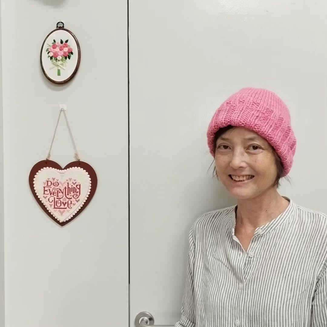 Welcoming a New Knitter: Emily’s First Beanie Project!