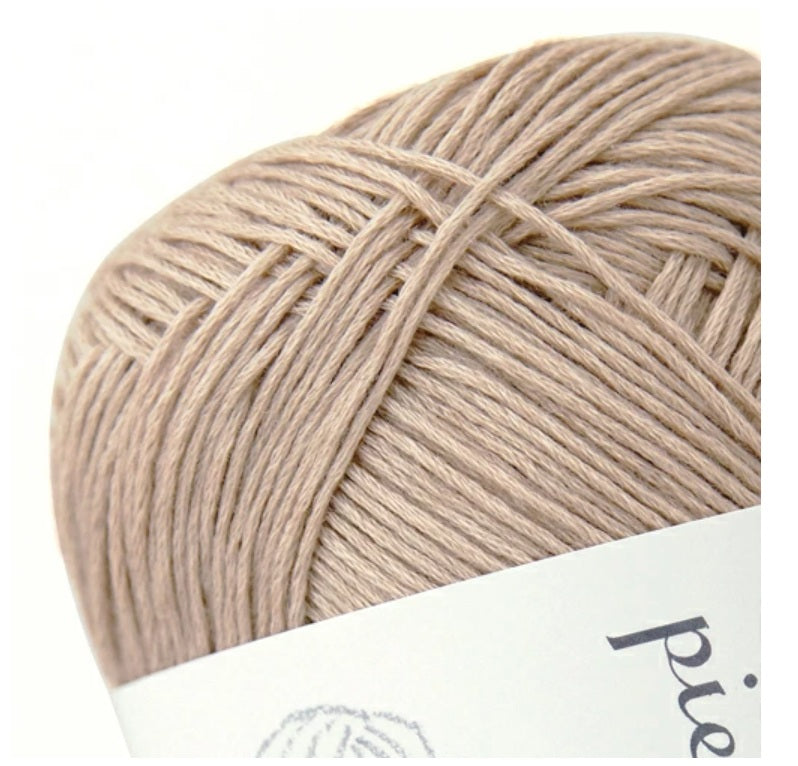 Clear beige yarn ball Silk Cashmere Made in Japan
Softest yarn for shawls, high-end yarn for sensitive skin, jewel-toned silk yarn, Kushel luxury fibers, heirloom quality cashmere