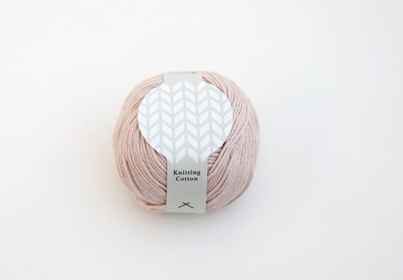 Daruma Japan Knitting Cotton Yarn (50g) – Premium 100% cotton fiber for knitting and crochet, featuring a soft hand and excellent stitch definition. yarn is a favorite for summer garments and amigurumi.