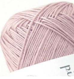 Ball of pink yarn Silk Cashmere Made in Japan
Kushel Silk Cashmere Yarn, Silk Cashmere Blend Yarn, Luxury Knitting Yarn Singapore, Premium Cashmere Crochet Yarn, Mulberry Silk Wool.