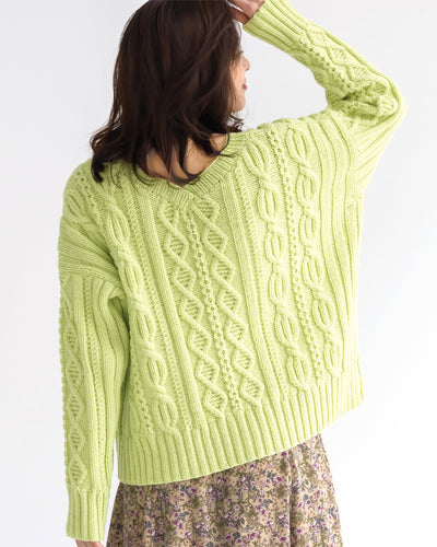 Warm and lightweight Pierrot La Provence 100% French Merino yarn, ideal for cozy sweaters and textured knits that require excellent stitch definitio