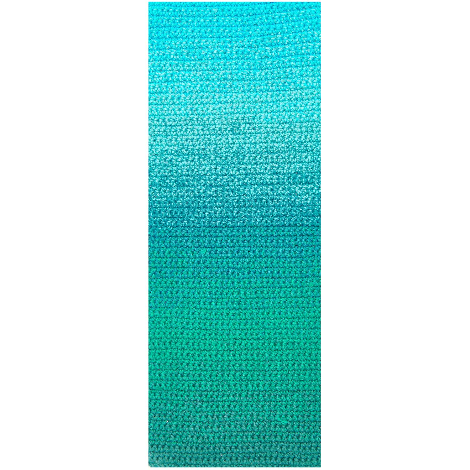 A vibrant cake of Ricorumi Spin Spin yarn showing a smooth crocheting transition from deep ocean blue to soft seafoam green.