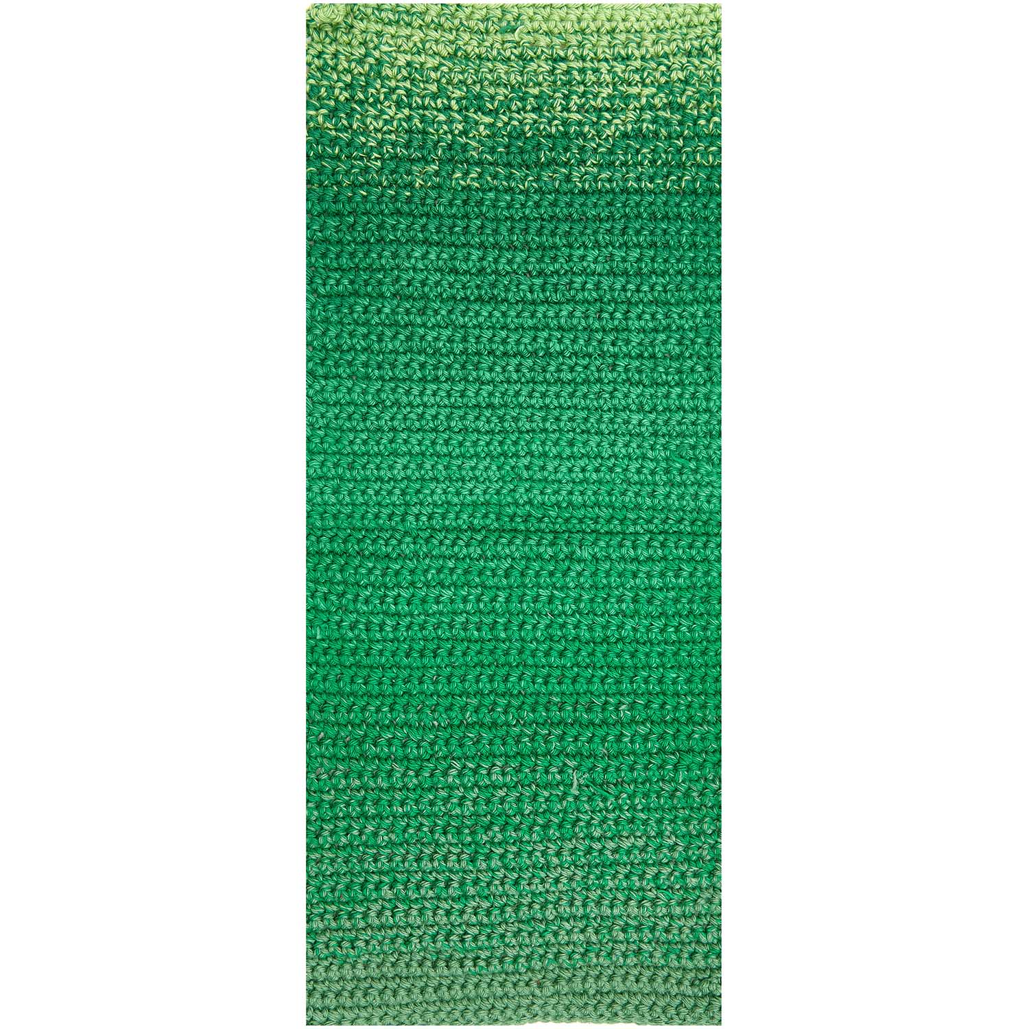Close-up of the 100% crocheted cotton fiber twist in the Spin Spin yarn, highlighting the matte finish and high-quality ply inn green colour.