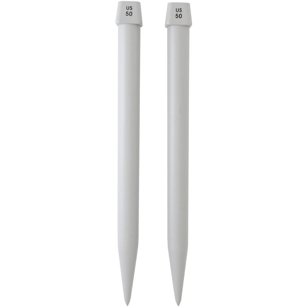 Two grey jumbo plastic knitting needles labeled US 50/25mm, displayed against a white 
background.

A pair of grey Boye Jumbo 25mm (US 50) plastic knitting needles, 14 inches long, showcasing their large diameter and tapered points
