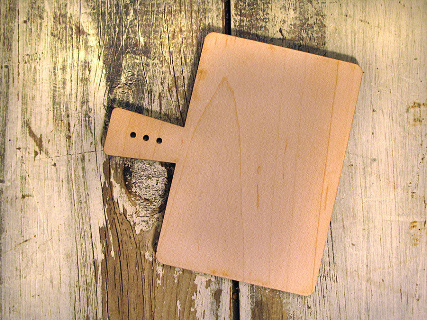 A professional-grade Dames Of The Needle hornbook in the 'Elizabeth' style. The frame features a classic, elongated paddle shape with a high-definition wood grain finish