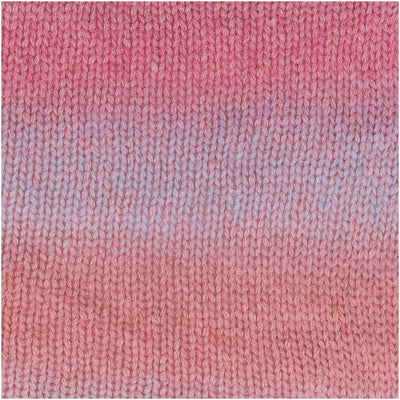 Close-up of the airy, chainette-style construction of the Light & Long yarn, highlighting its voluminous yet lightweight fee in Pink colour