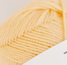 Pierrot Pure Wool! 40g of premium Japanese wool. Breathable, warm, and boutique-ready. The "mechanical necessity" for your most authentic "toasty" art in lemon yellow chiffon colour