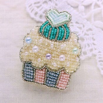 Beads Brooch Kit - Designed by Anne Mika Inagaki